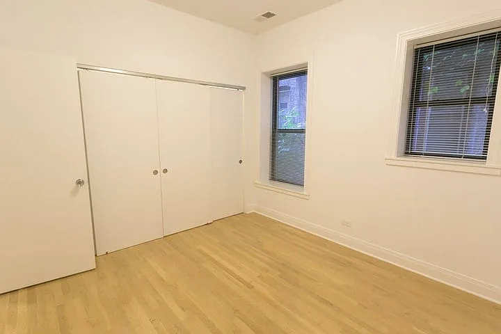 5512 S. Hyde Park Boulevard — Photo 31