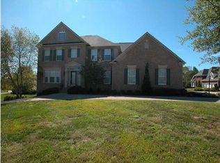 2300 Braided Tail Ct, Louisville, KY 40245