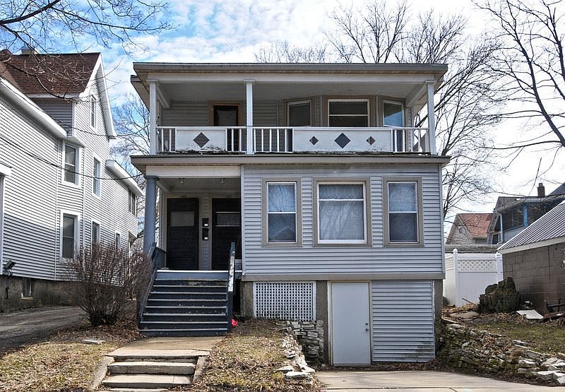 2nd image of 1107-1109 E Gorham St