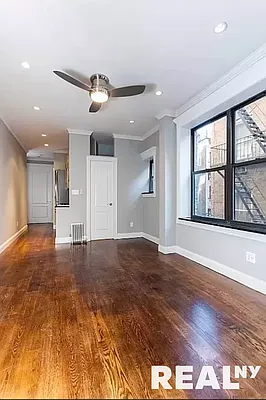 Rented by REAL New York | media 2