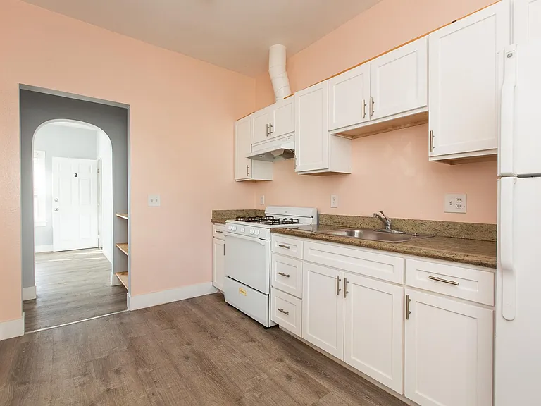 1222 N Kenmore Ave #8 — Photo 14