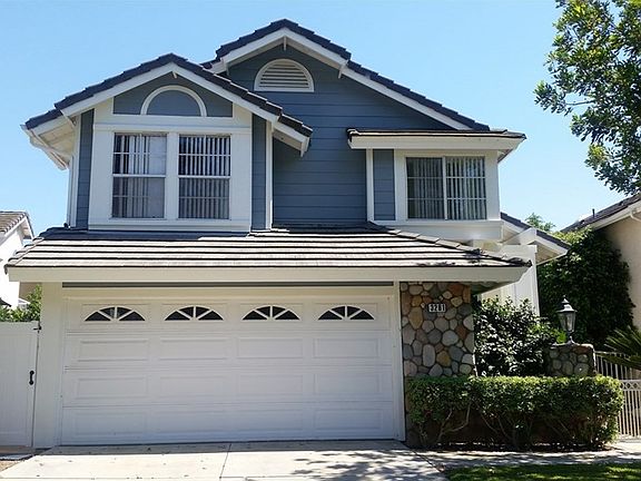2nd image of 3261 Cambridge Dr