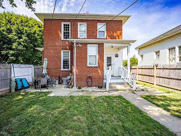 4th image of 138 Hamline Ave
