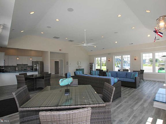 4th image of 33320 Bayberry Ct