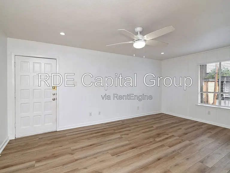 2808 Throckmorton St #201 — Photo 6