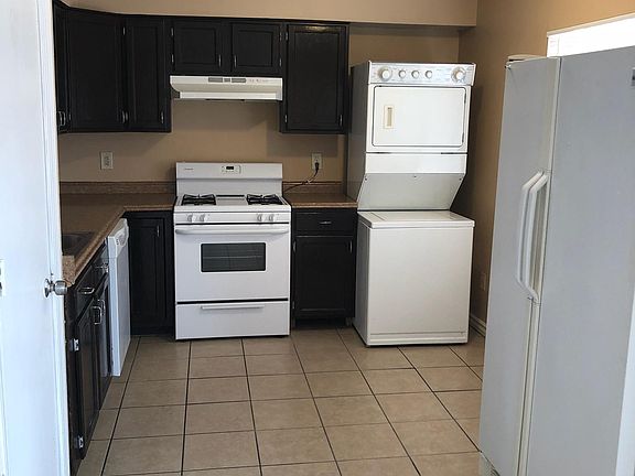 2nd image of 3205 Alta Monte Ct NE APT B