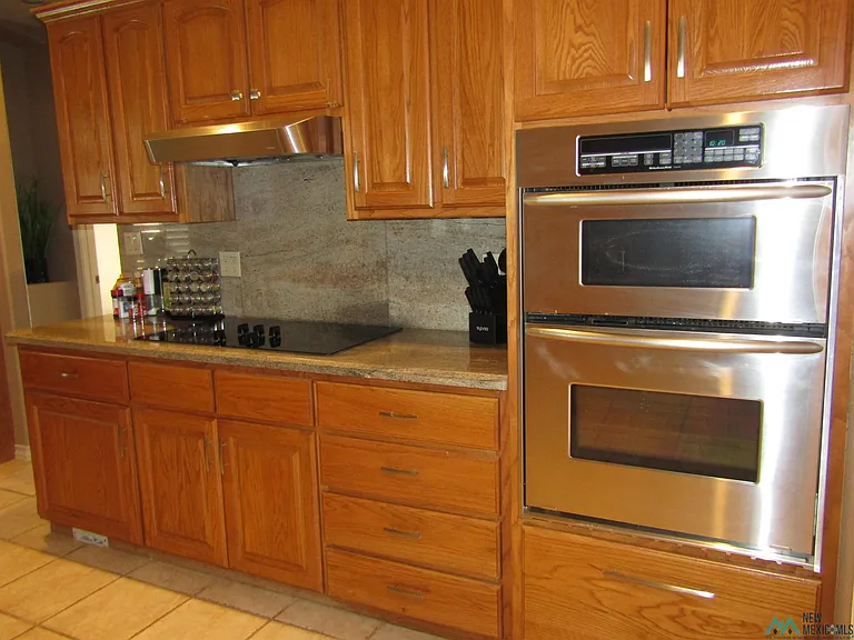 2104 W Ray Ave — Photo 9