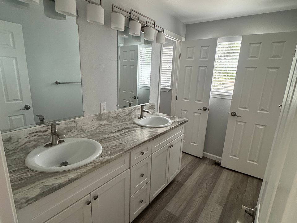 2nd image of 7474 Sandstone Dr