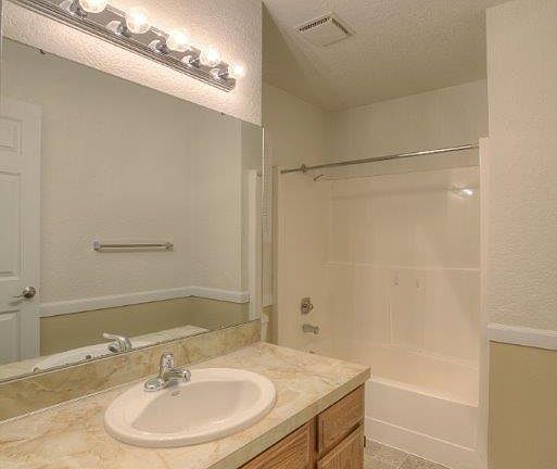 5th image of 28617 16th Ave S APT A1