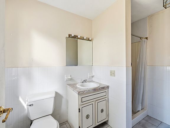 3rd image of 11 Main St #4