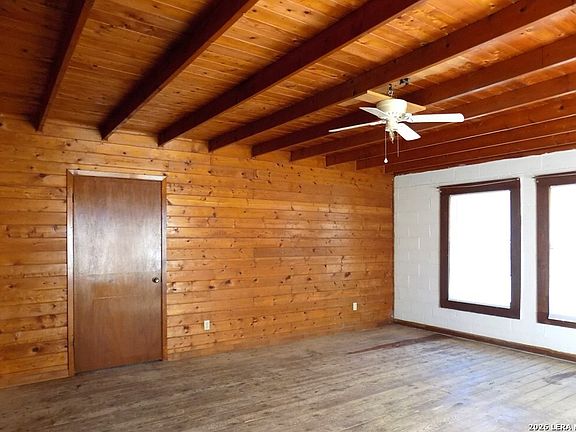 4th image of 849 LOWE RD.