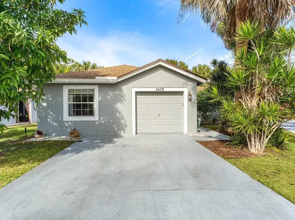 5418 Club Circle, Haverhill, FL 33415