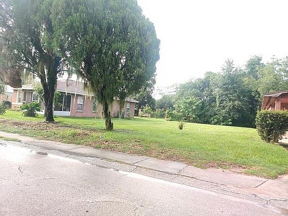 5th image of 2080 E Martin Luther King Blvd