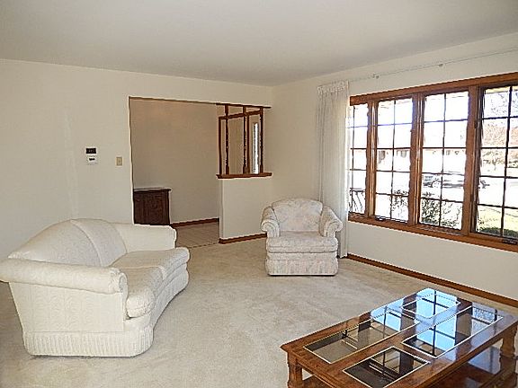 3rd image of 10709 Louisiana Ct #56