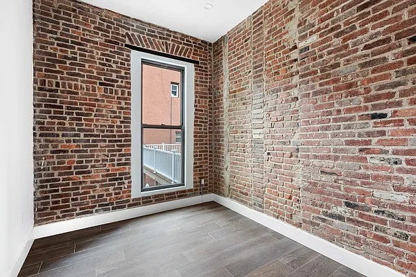 Rented by Compass | media 4