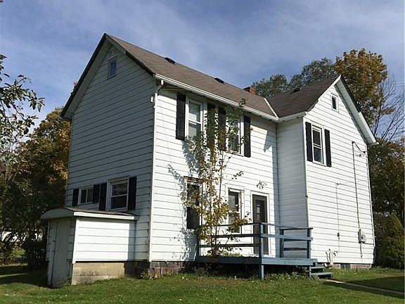 4th image of 10957 Walnut St