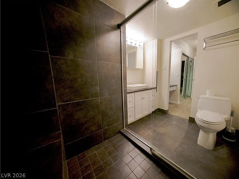 3111 Bel Air Dr #8E — Photo 39
