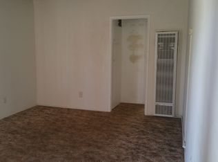 1060 E 2nd Ave, Escondido, CA 92025