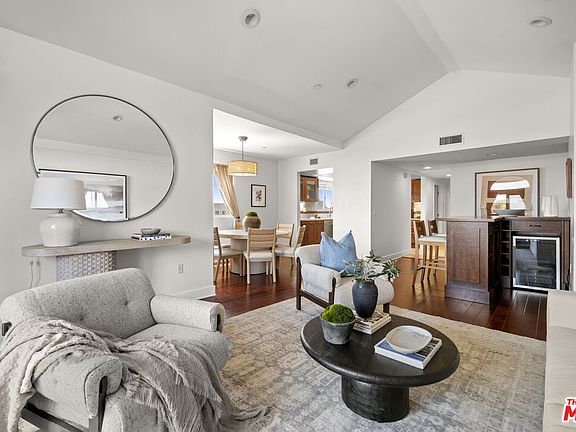 5th image of 1409 Armacost Ave #Penthouse 2