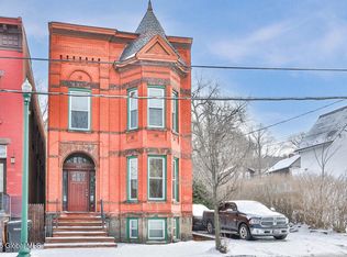 544 1st St, Troy, NY 12180