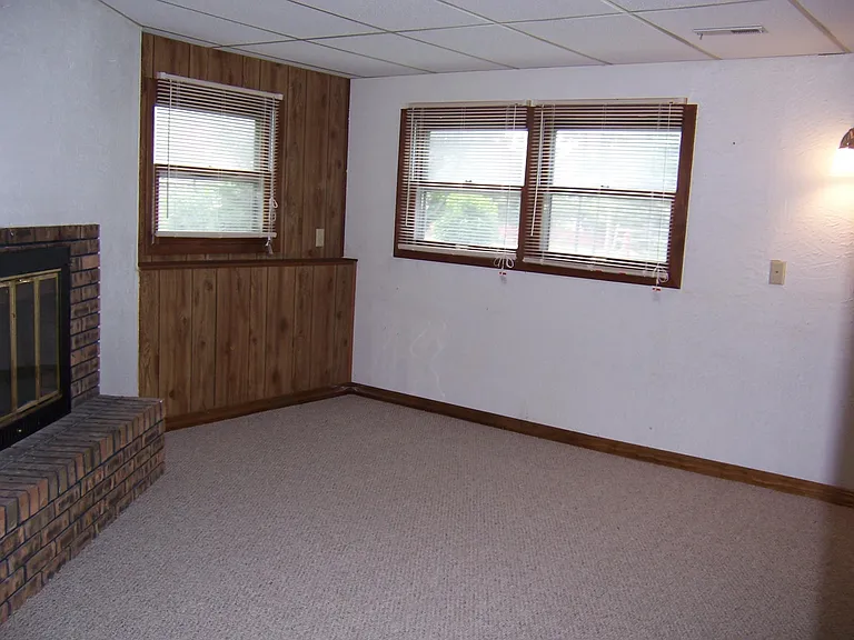 1801 Johnson Dr — Photo 8