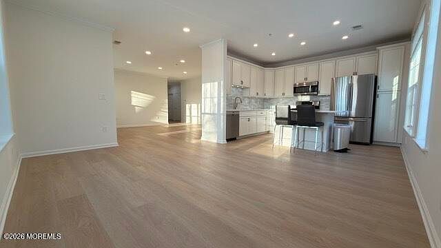 1st image of 674 Saint Andrews Pl