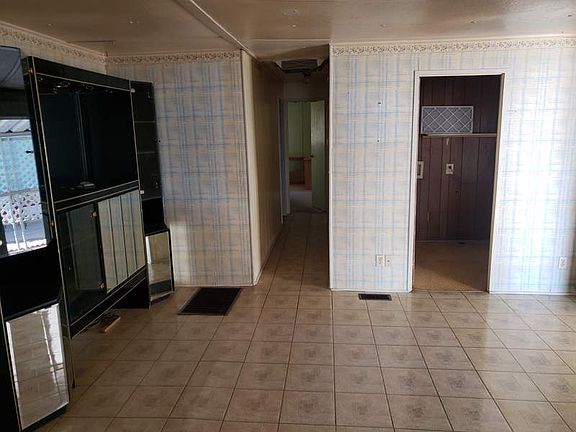 5th image of 4065 E University Dr #346