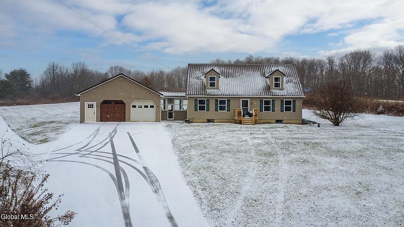 4th image of 473 Maples Road