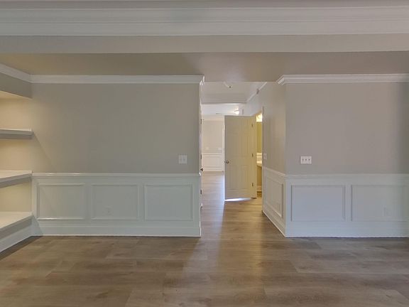 3rd image of 143 Garden Brooke Dr