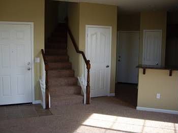 4th image of 9020 Cortina Cir