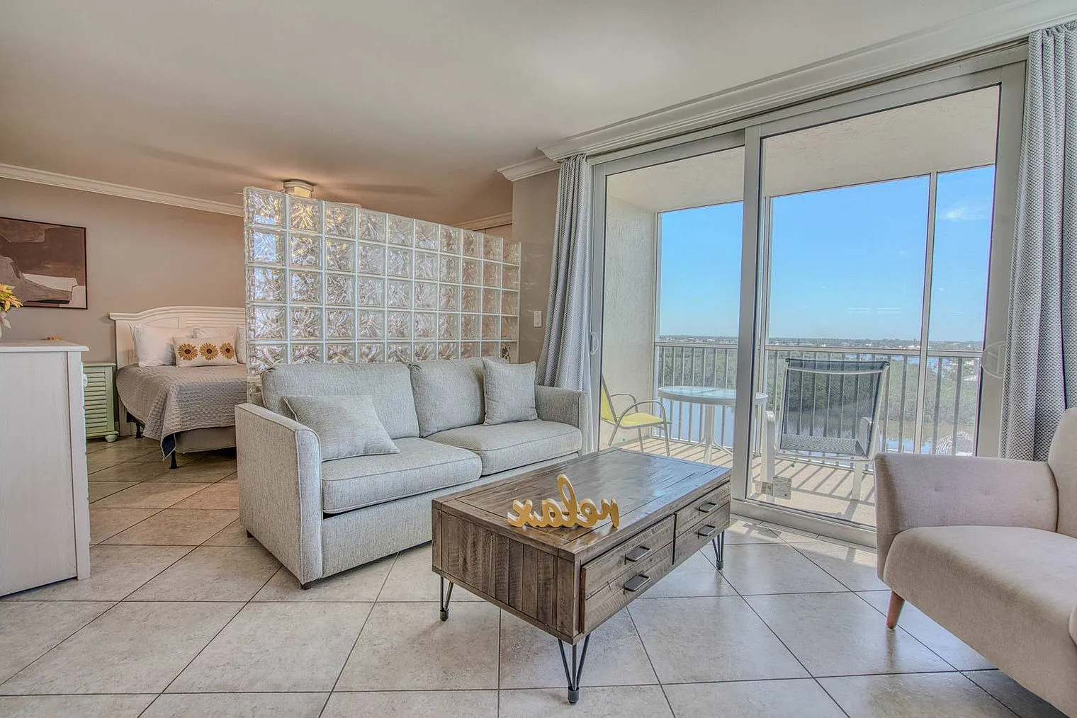 1 bed, 1.0 bath, 505 sqft, $6,392 — Photo 1