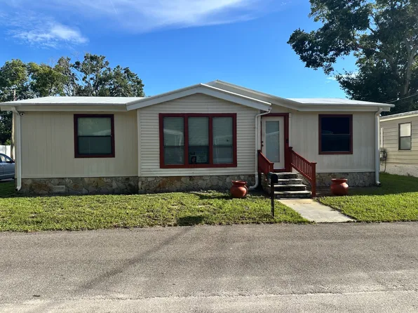 243 Sun Ct S, Tampa, FL 33613