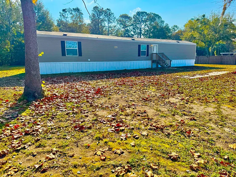 54346 Armstrong Rd — Photo 1