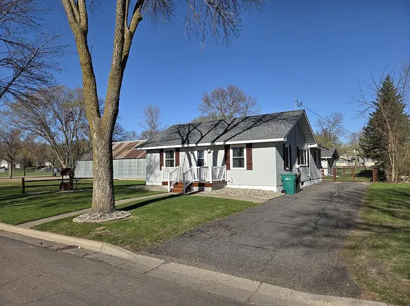 141 4th St S, Winsted, MN 55395