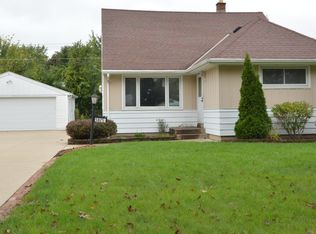 5825 S Marilyn St, Milwaukee, WI 53221