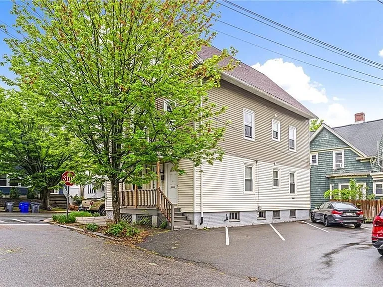 2 Poplar St #1 — Photo 2