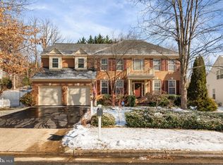 16809 Tidewater Ct, Woodbridge, VA 22191