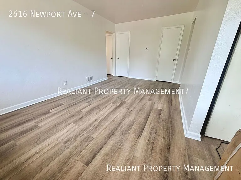 2616 Newport Ave #7 — Photo 6
