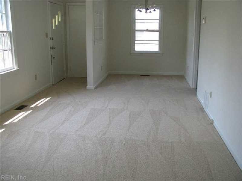 2nd image of 131 Findley Sq