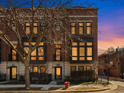 2849 N Hermitage Ave #24, Chicago, IL, 60657