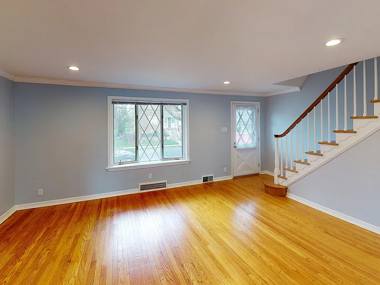 308 Comly Ave — Photo 5