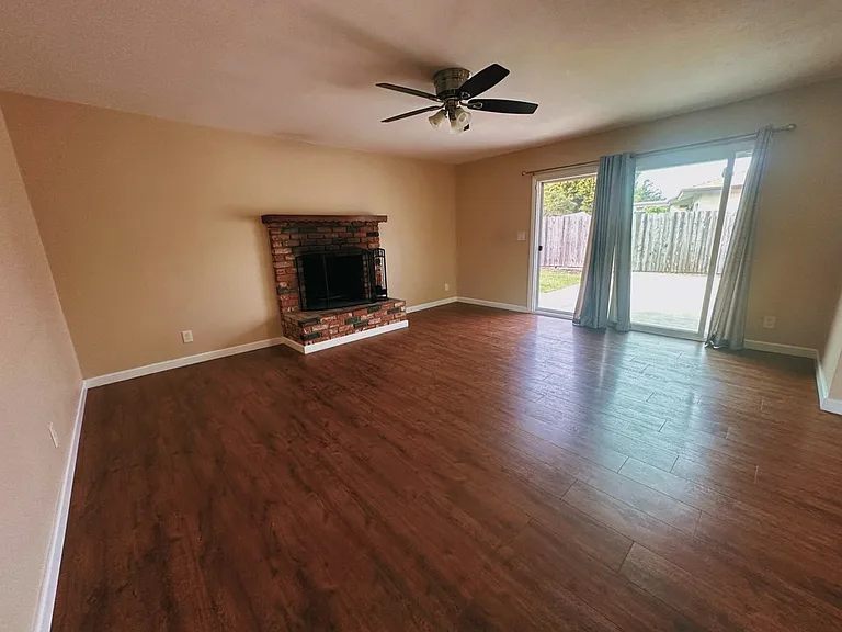 5220 Limerick Ave — Photo 3
