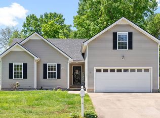 3808 McAllister Dr, Clarksville, TN 37042