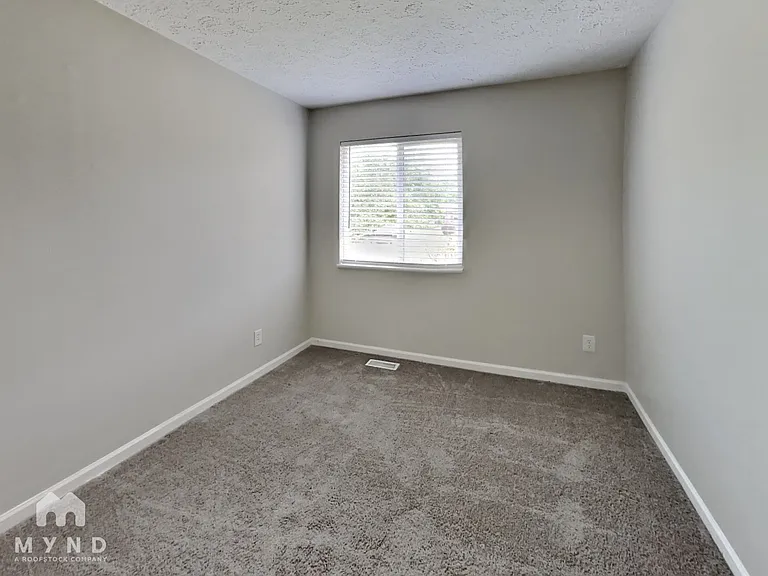 8212 Autumn Mill Ln — Photo 15