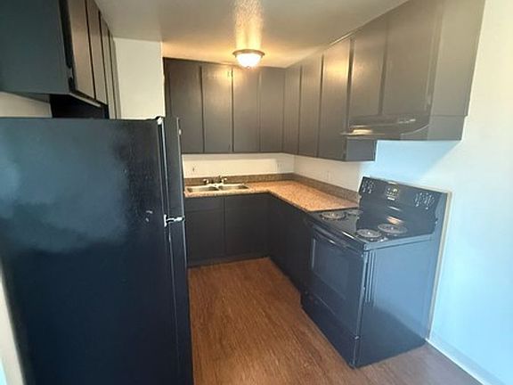 3rd image of 304 W Sheila Ln #3