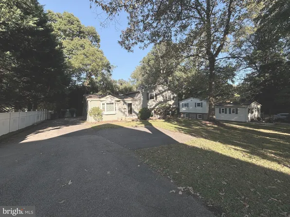 311 Adahi Rd SE, Vienna, VA 22180