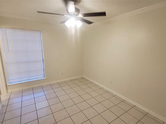 4th image of 1438 Shorehaven Dr
