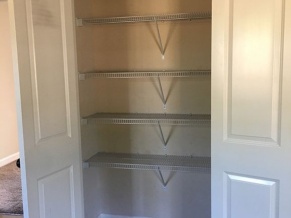 4th image of 229 Forest St NE
