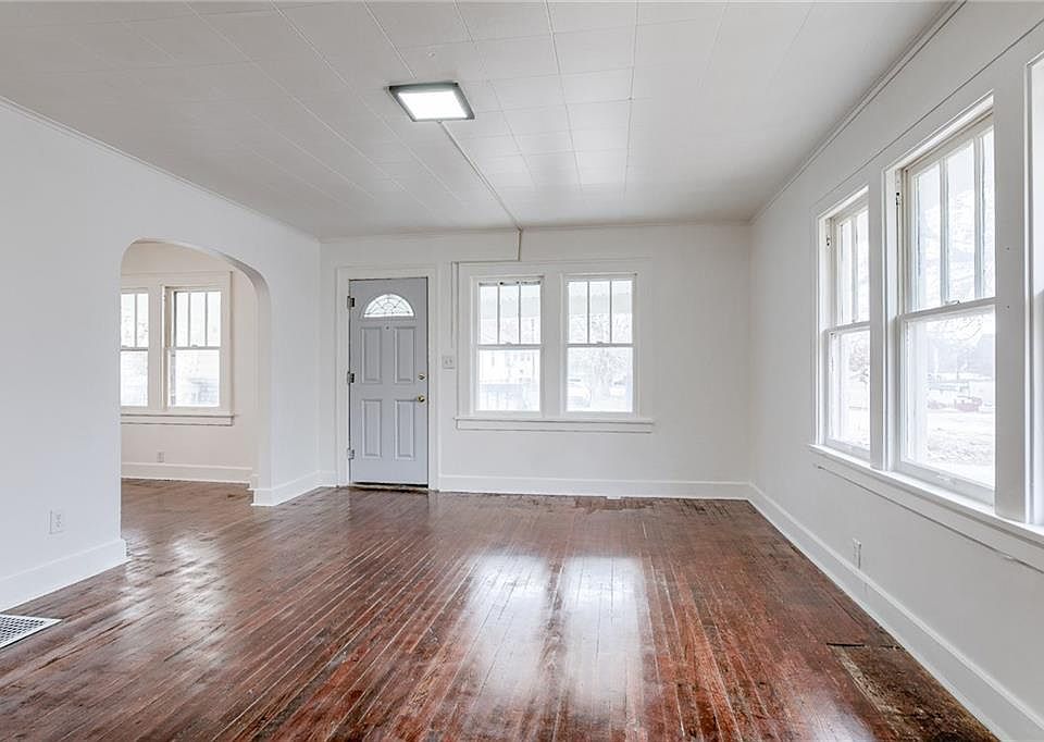 1225 S Appleton Ave, Independence, MO 64052 MLS 2449145 Zillow