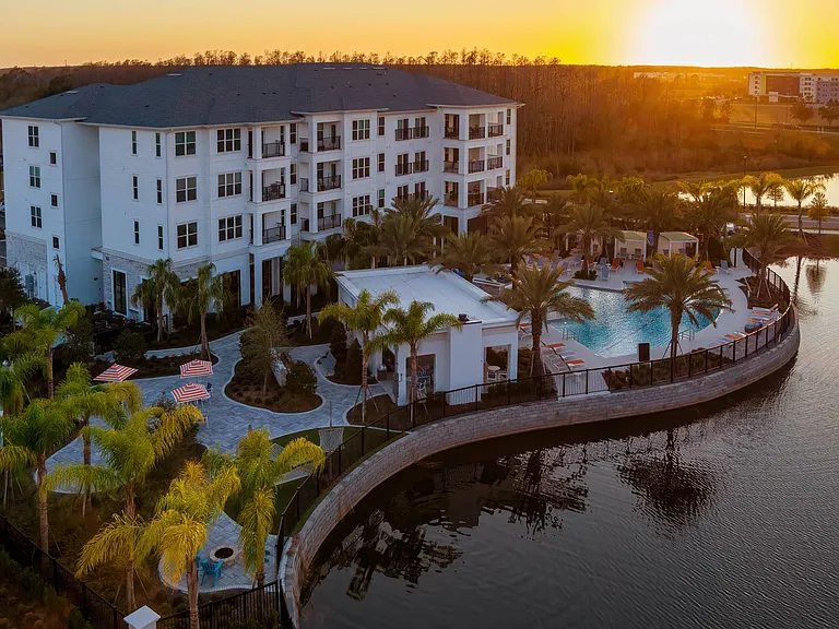 Altis Grand Suncoast Apartments — Photo 61